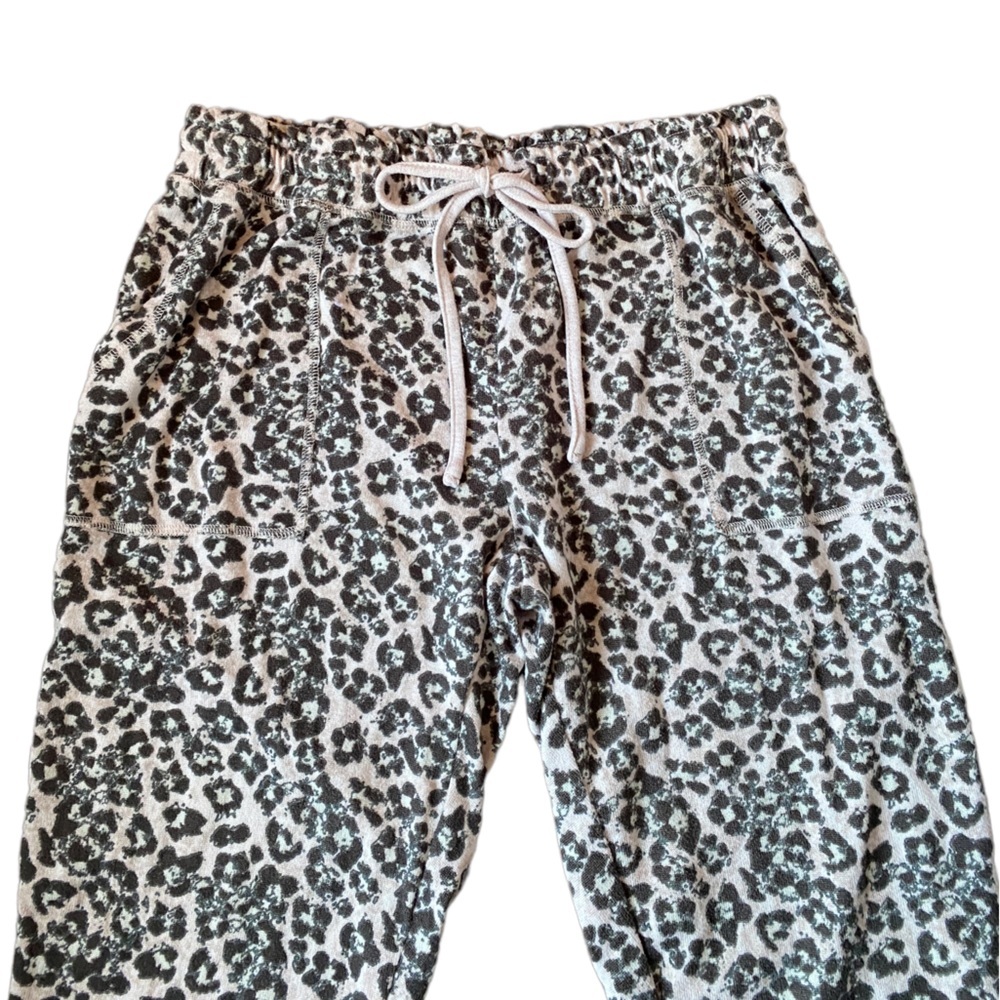 Leopard Print Super Comfortable Soft Loungewear J… - image 3
